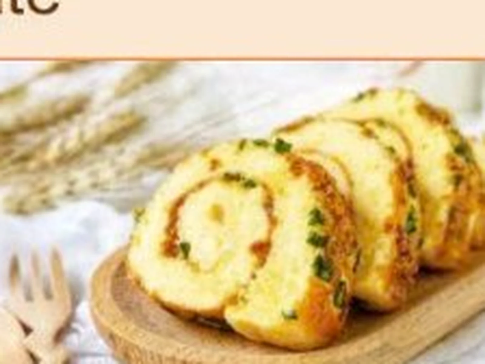 Bông Lan Cuộn Custard